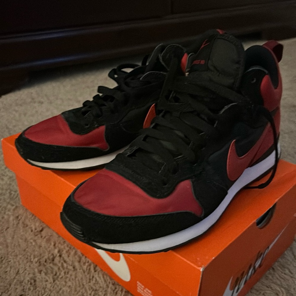 Nike Internationalist Mid Varsity Red 682944-606 9 Black Toe